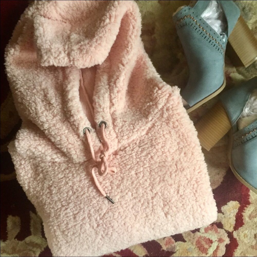 PLUS SIZE PINK FUZZY HOODIE SWEATSHIRT SIZES 1X NWT
